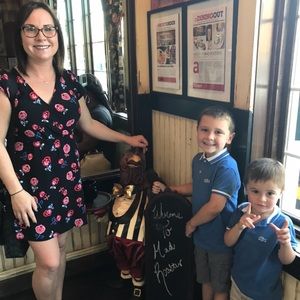 Meet your Posher, Katie